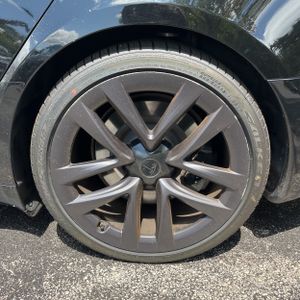 2021 Tesla MODEL S PLAID — миниатюра 17
