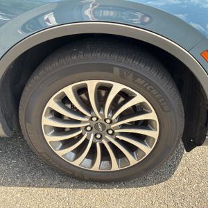 صورة مصغرة 18 لـ 2020 Lincoln AVIATOR RESERVE