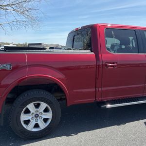 FORD F-150 LARIAT - 9