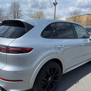 PORSCHE CAYENNE S - 9