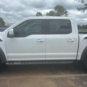 FORD F-150 RAPTOR - 4