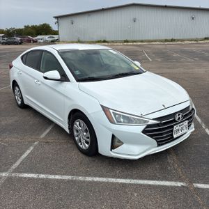 2019 Hyundai ELANTRA SE 照片 12