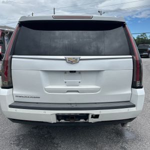 صورة 7 لـ 2017 Cadillac ESCALADE LUXURY