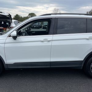 VOLKSWAGEN TIGUAN SE 4MOTION - 4