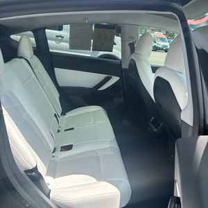 2021 Tesla MODEL Y LONG RANGE 缩略图 35