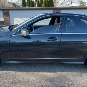 MERCEDES-BENZ C-CLASS - 4