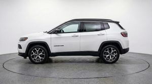 صورة 4 لـ 2025 JEEP COMPASS LIMITED