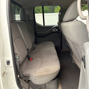 2017 Nissan FRONTIER SV thumbnail 35