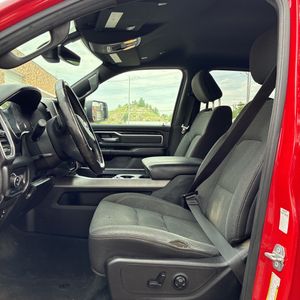2019 RAM 1500 BIG HORN thumbnail 32