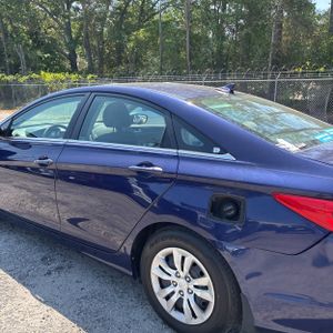 HYUNDAI SONATA GLS - 6