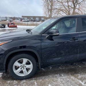 TOYOTA HIGHLANDER LE - 2