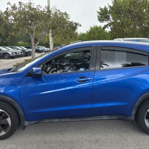 HONDA HR-V EX-L W/NAVI - 4
