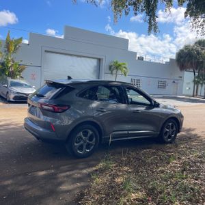 FORD ESCAPE ST-LINE - 10