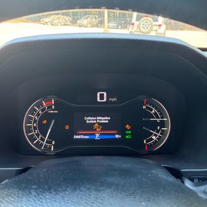 صورة 37 لـ 2016 Honda PILOT TOURING