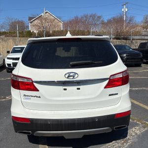 HYUNDAI SANTA FE SE - 7