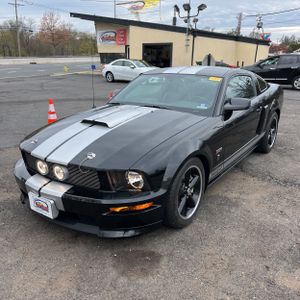 FORD MUSTANG GT DELUXE - 1
