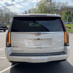 CADILLAC ESCALADE LUXURY - 7