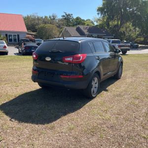 KIA SPORTAGE LX - 8