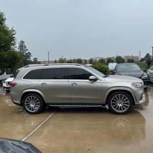 MERCEDES-BENZ GLS - 10