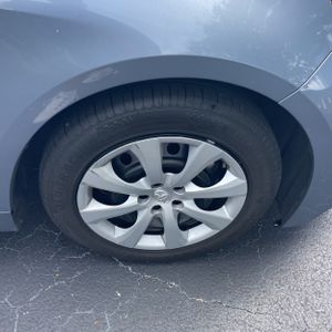 2024 Toyota COROLLA LE 缩略图 19