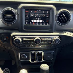 صورة مصغرة 41 لـ 2021 JEEP WRANGLER UNLIMITED WILLYS