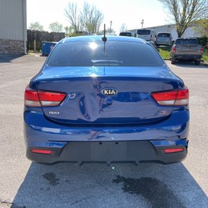 KIA RIO S - 7