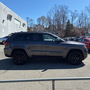 JEEP GRAND CHEROKEE LAREDO X - 10