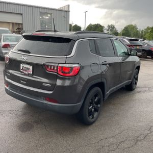 صورة 8 لـ 2017 JEEP COMPASS LATITUDE