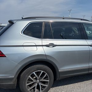 VOLKSWAGEN TIGUAN SE 4MOTION - 9