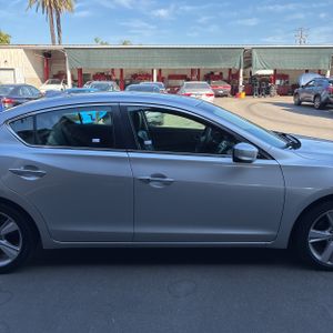 2014 Acura ILX 2.0L 照片 9