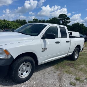 2019 RAM 1500 CLASSIC TRADESMAN 照片 2