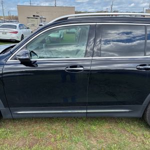 MERCEDES-BENZ GLB - 4