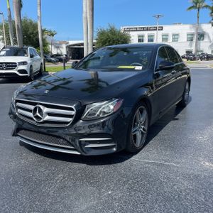2019 Mercedes-BENZ E-CLASS photo 1