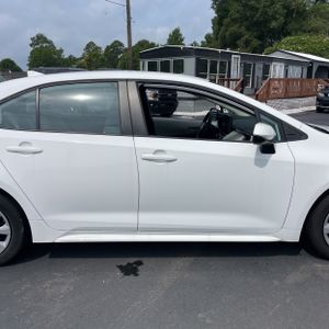 2023 Toyota COROLLA LE thumbnail 11