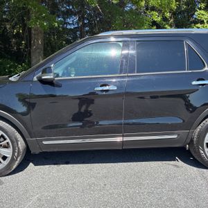 FORD EXPLORER LIMITED - 4