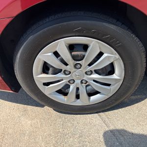 2012 Hyundai SONATA GLS — миниатюра 17