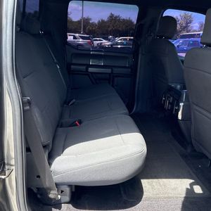 صورة مصغرة 32 لـ 2016 FORD F-150 XLT