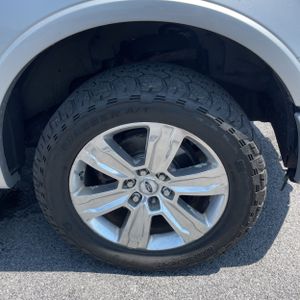 2015 FORD F-150 PLATINUM — миниатюра 20
