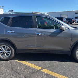 صورة 11 لـ 2016 Nissan ROGUE SV
