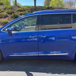 CHRYSLER PACIFICA TOURING L PLUS - 4