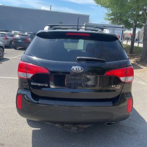 KIA SORENTO EX - 7