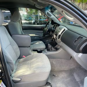 صورة 31 لـ 2010 Toyota TACOMA BASE