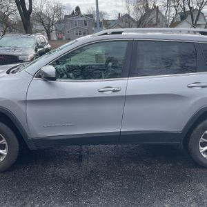 JEEP CHEROKEE LATITUDE PLUS - 4