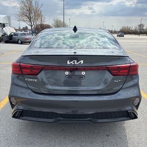 KIA FORTE GT-LINE - 7