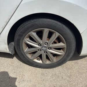 2015 Hyundai ELANTRA SE thumbnail 18