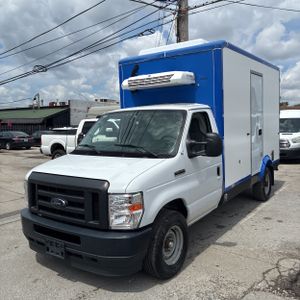 FORD E-350 CUTAWAY - 1