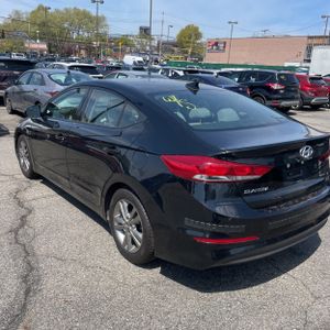 HYUNDAI ELANTRA SE - 5