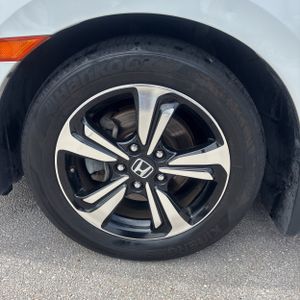 صورة مصغرة 17 لـ 2019 Honda CIVIC LX