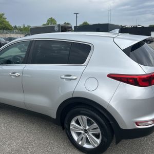KIA SPORTAGE LX - 5