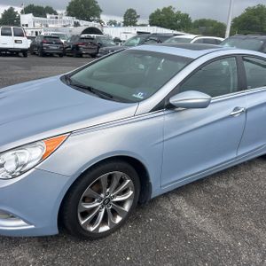 2013 Hyundai SONATA SE 照片 2